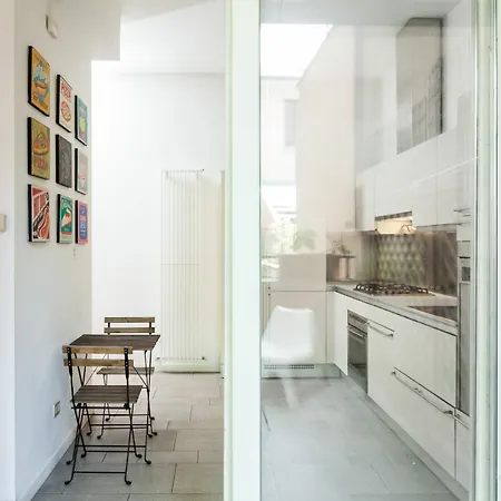 Easyhomes - Piola Bazzini * Mailand